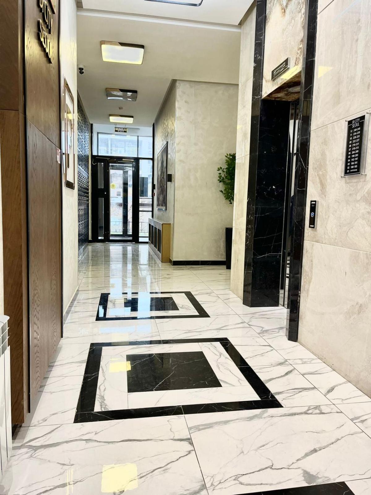 Raisson Aparthotel H346 Хан Шатыр Akmola Esterno foto
